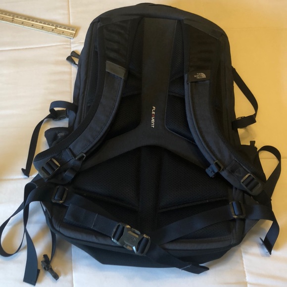 The north face backpack - Picture 4 of 5